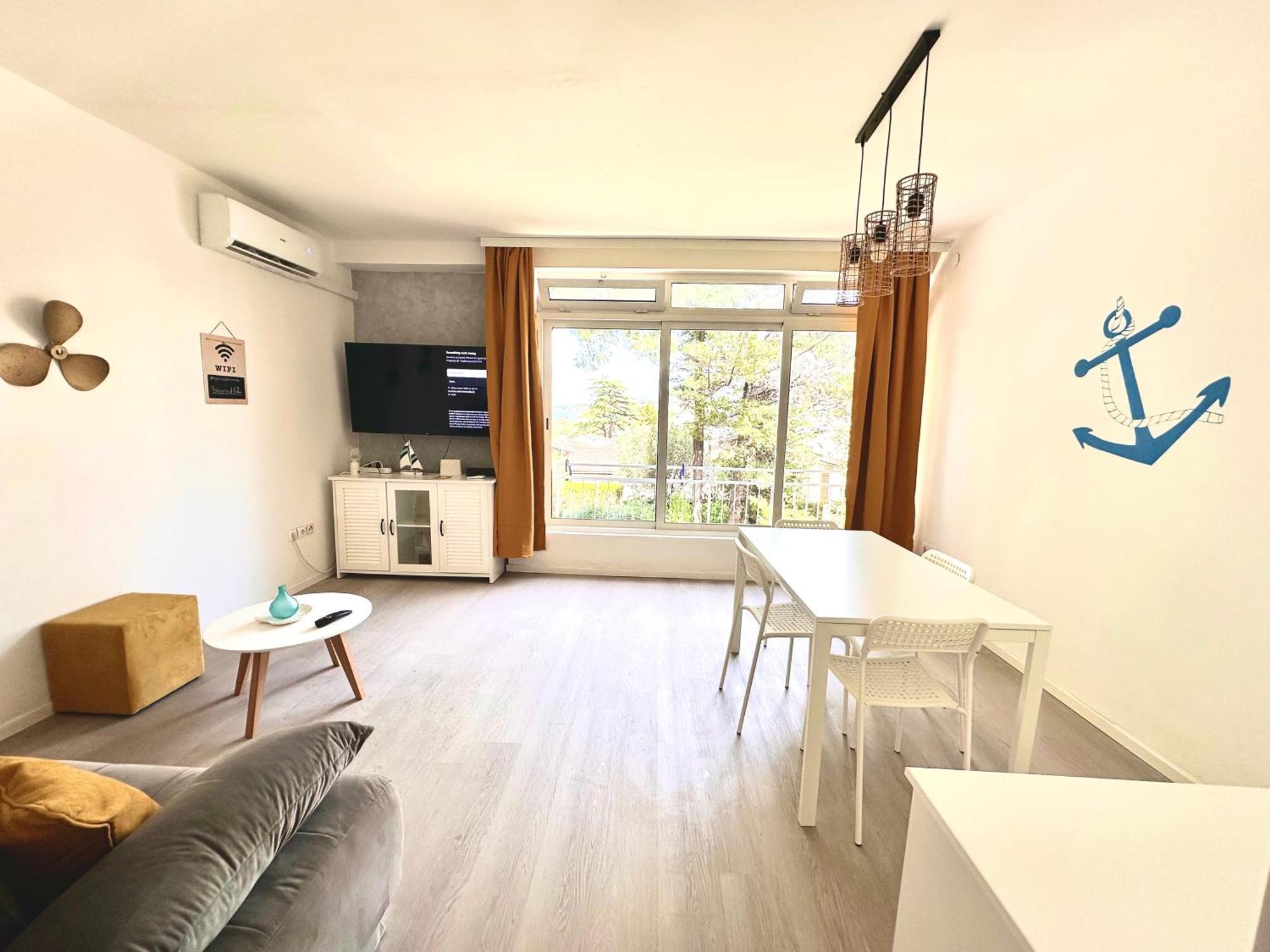 Beach Apartment - 50M From The Beach With Free Parking Биоград-на-Мору Экстерьер фото
